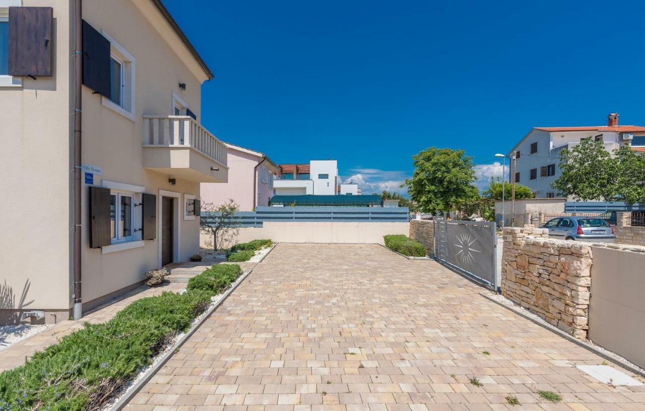 Villa Castagna Near The Sea With Private Pool And Sauna Premantura Exterior foto